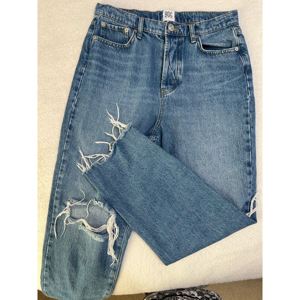 UO‎ BDG SLIM straight high rise distressed raw hem denim jeans sz 29
